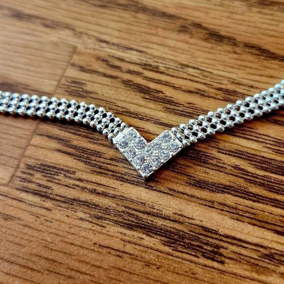 VINTAGE Crystal Chevron Beaded Mesh Necklace FEMININE! - Picture 2 of 7